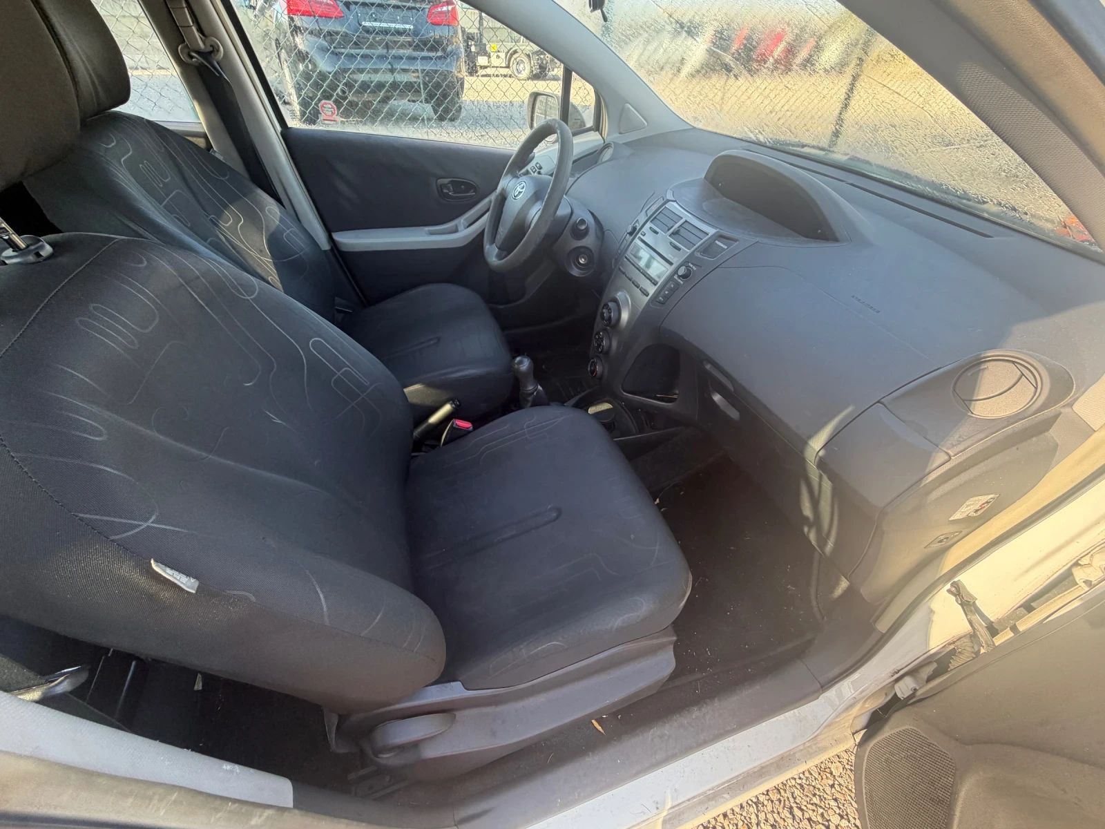 Toyota Yaris 1.0 benzin facelift | Mobile.bg   9