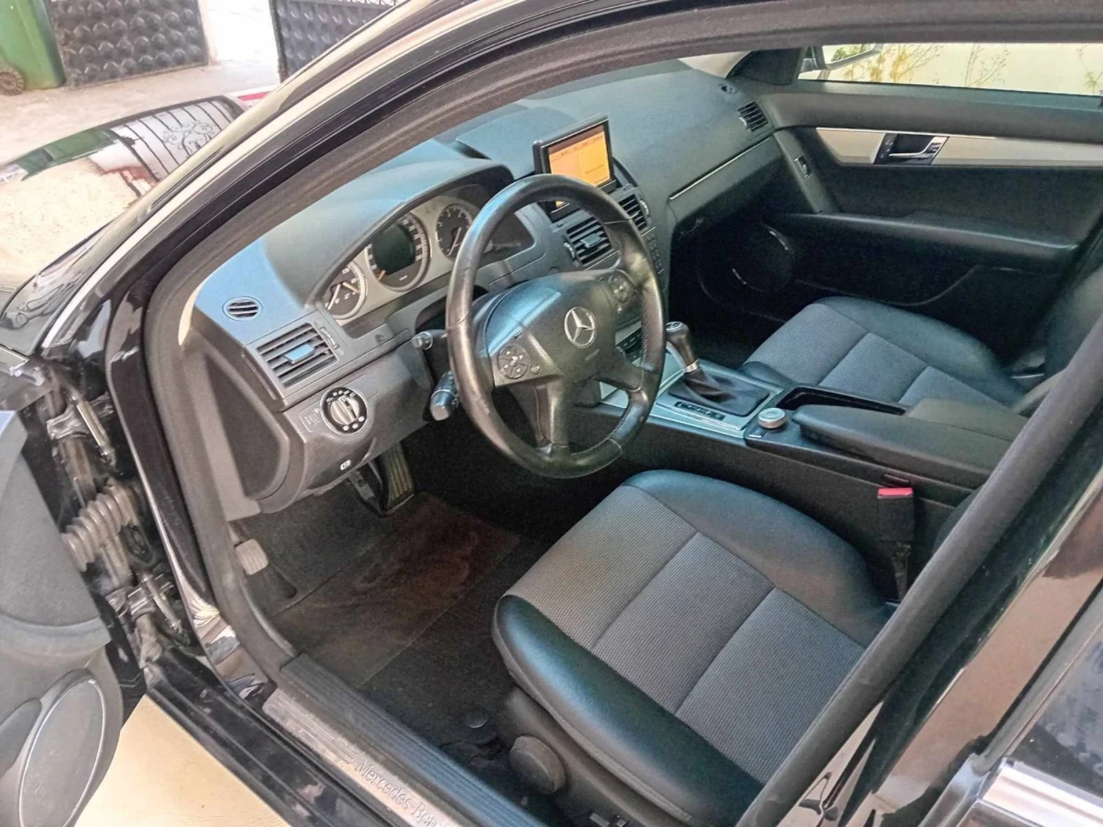 Mercedes-Benz C 220  - изображение 8