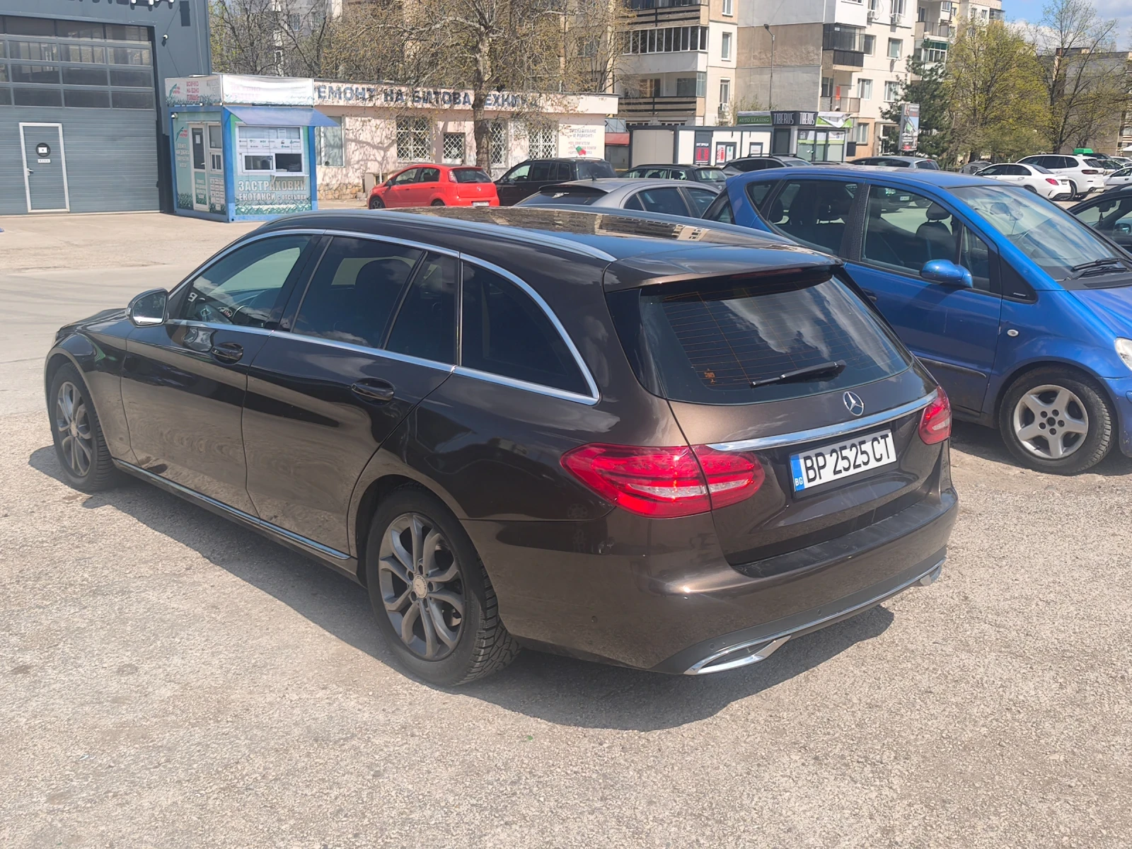 Mercedes-Benz C 220, снимка 4 - Автомобили и джипове - 54147643