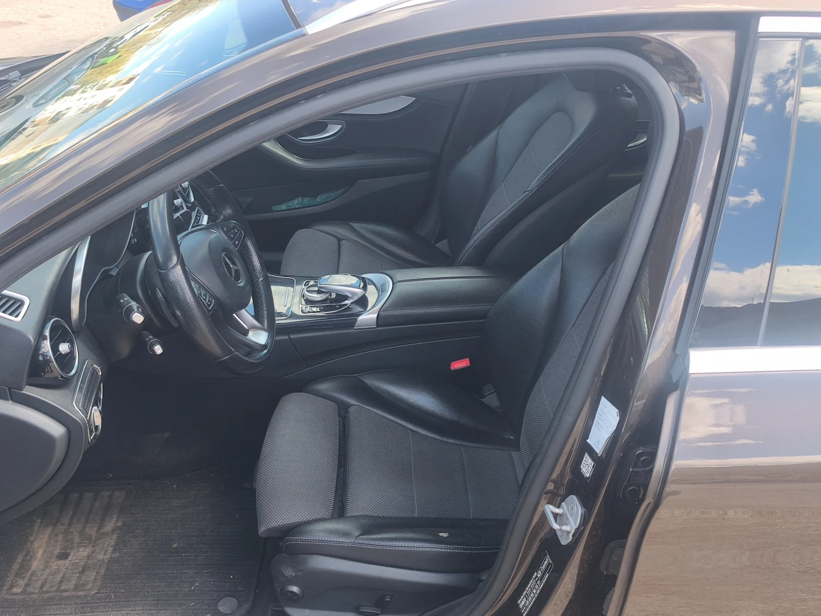 Mercedes-Benz C 220, снимка 11 - Автомобили и джипове - 54147643