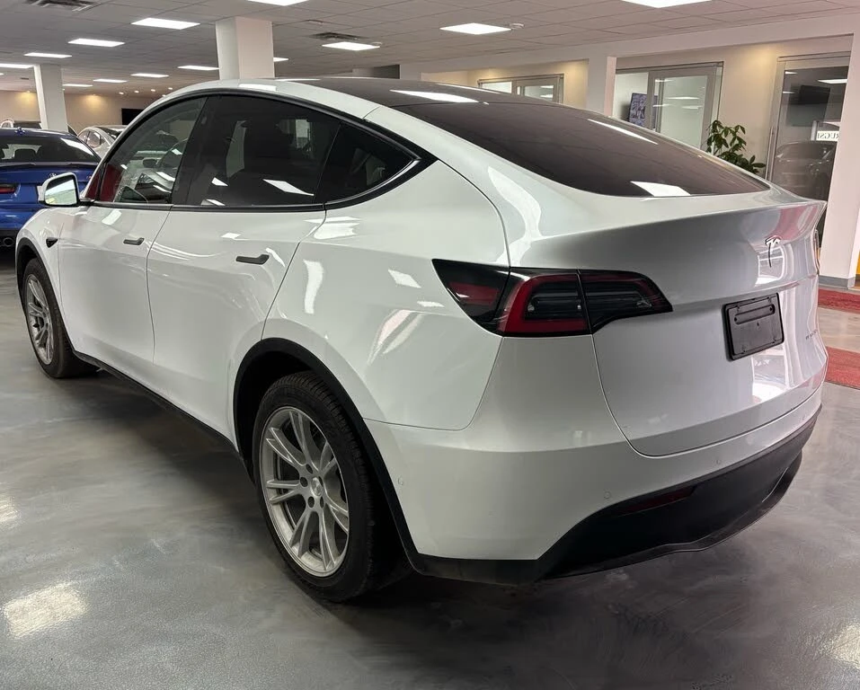 Tesla Model Y LONG RANGE* 4X4, снимка 6 - Автомобили и джипове - 54304047