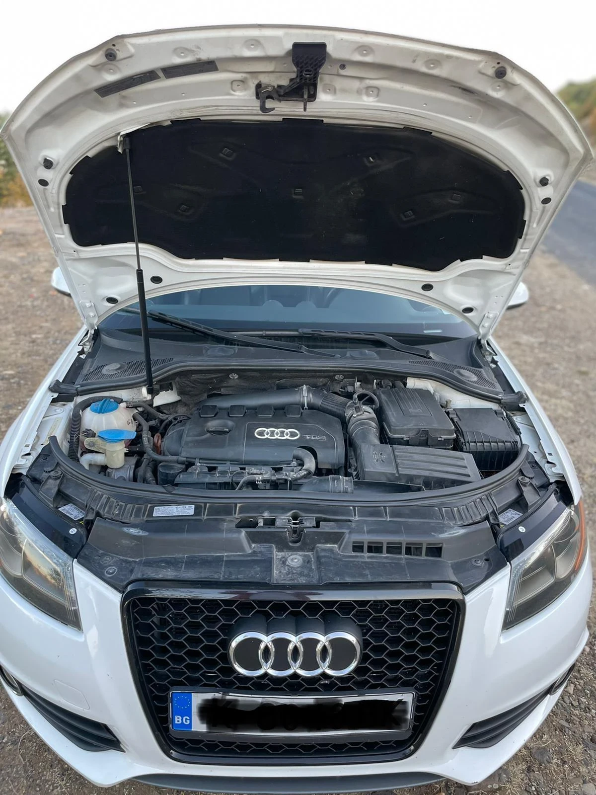 Audi A3 2.0 TFSI / S-line, снимка 5 - Автомобили и джипове - 54371309