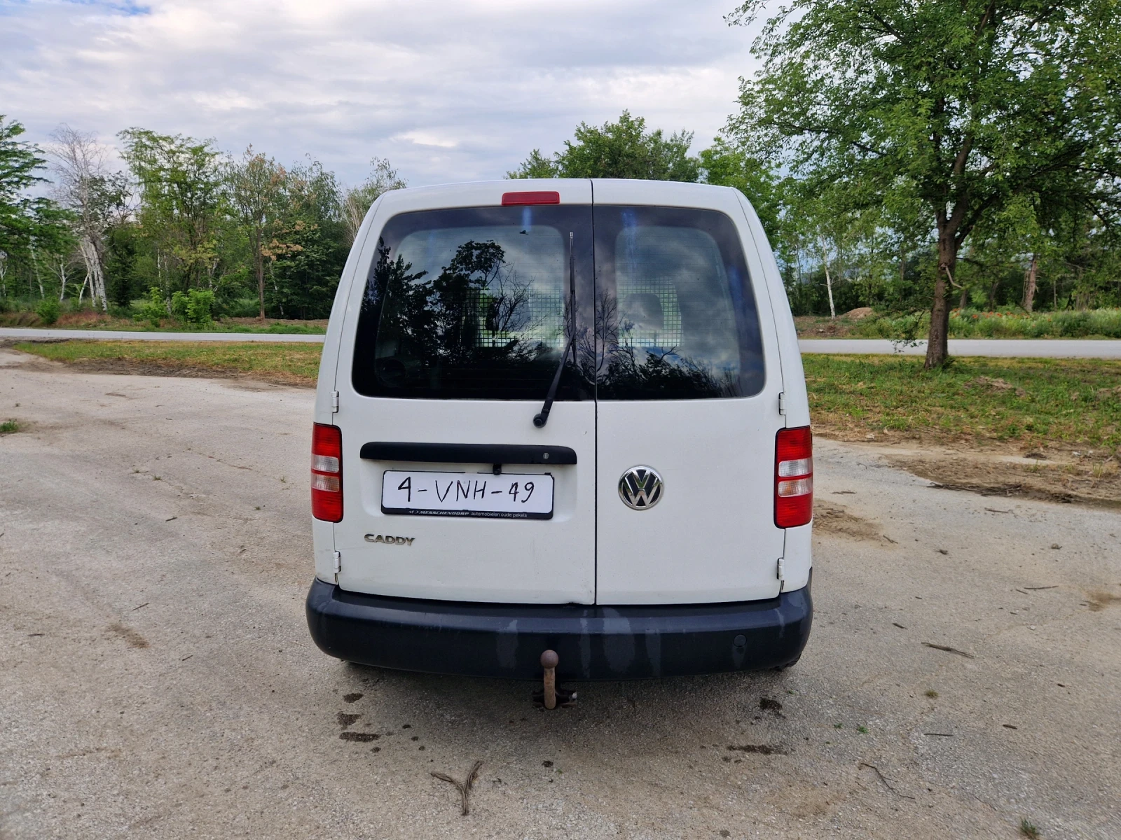 VW Caddy 1.6 TDI, снимка 7 - Автомобили и джипове - 54633835