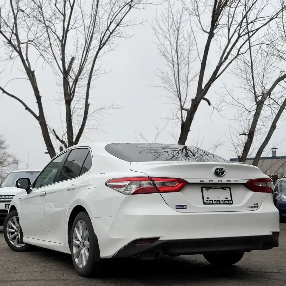 Toyota Camry Hybrid, снимка 6 - Автомобили и джипове - 54711794