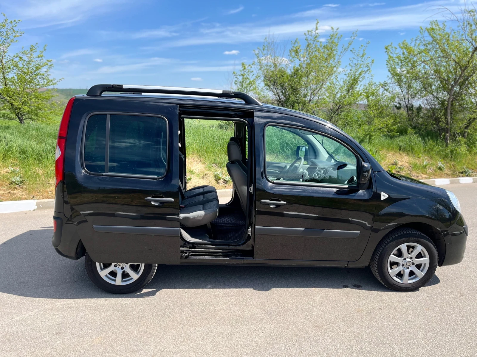 Renault Kangoo 1.5 DCI, снимка 5 - Автомобили и джипове - 54863901