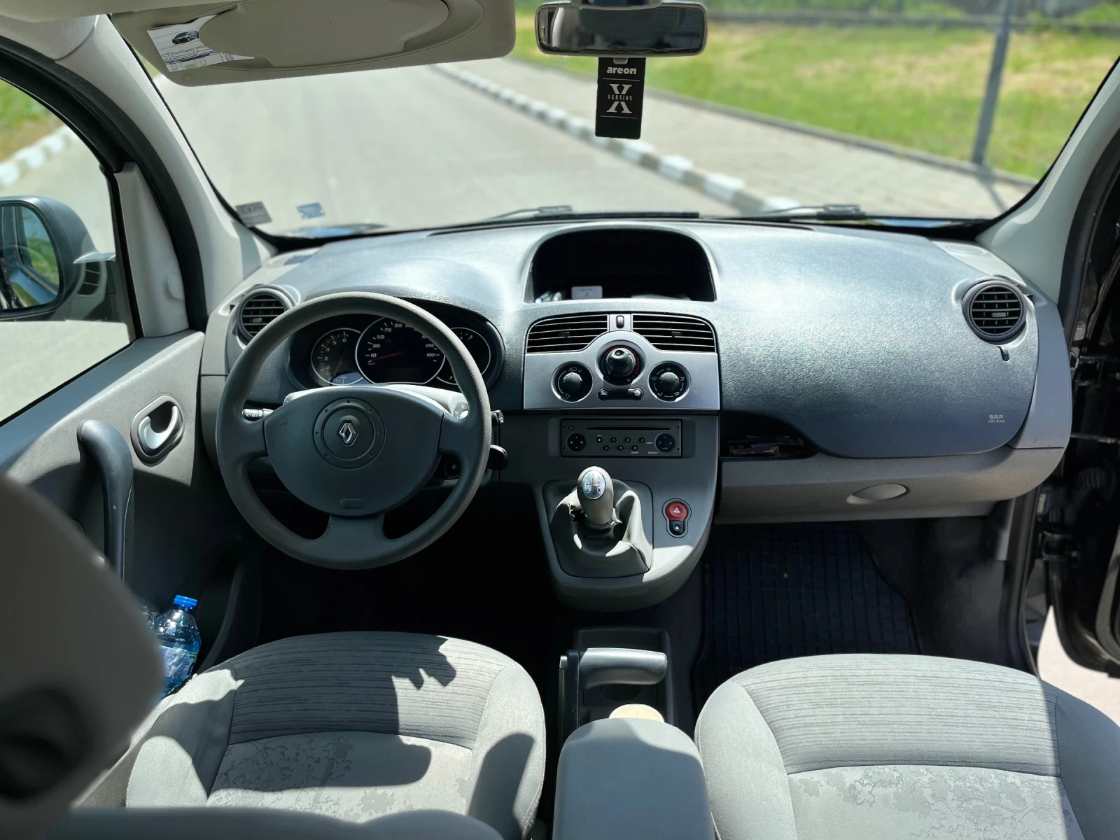 Renault Kangoo 1.5 DCI, снимка 9 - Автомобили и джипове - 54863901