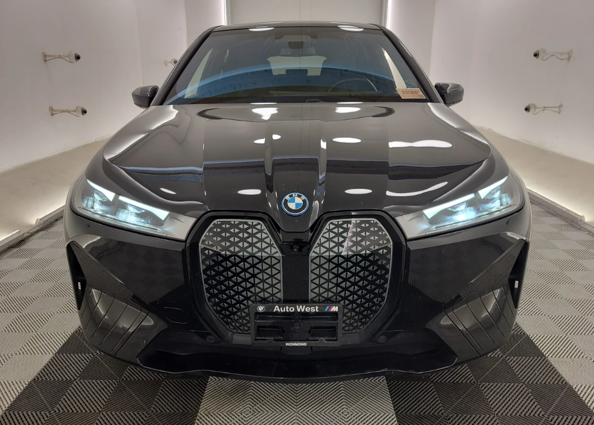 BMW iX М Sport* AWD* Curved* Sky Longue* 