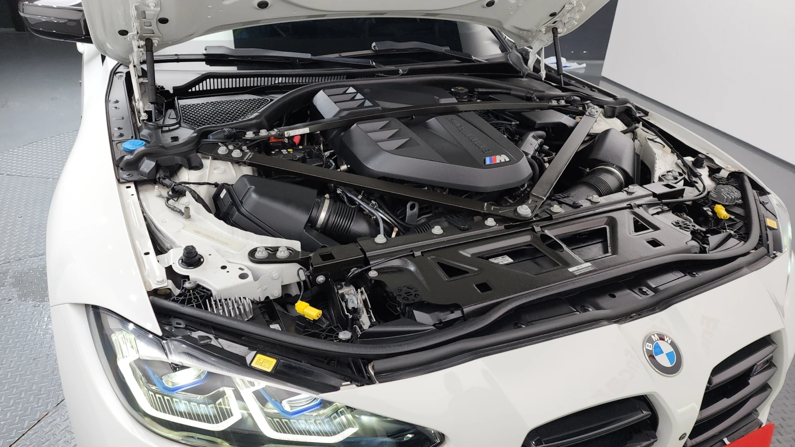 BMW M3 Sedan Competition M Xdrive, снимка 17 - Автомобили и джипове - 55395332
