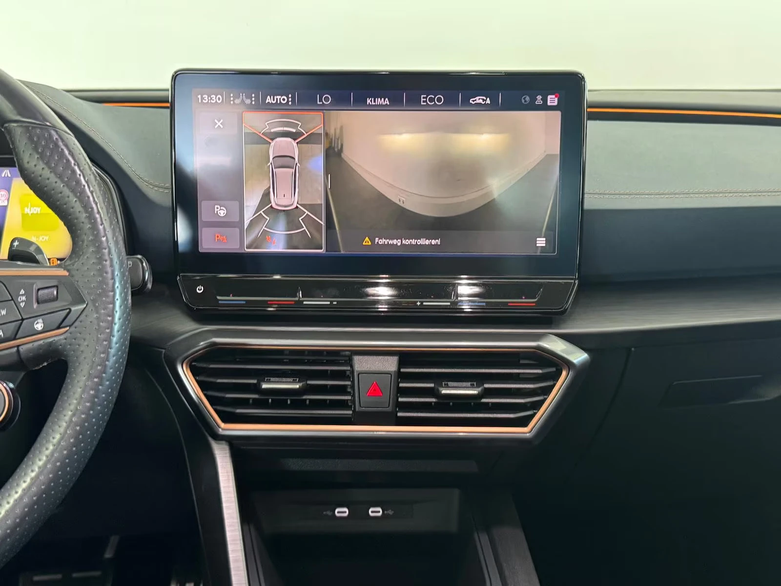 Cupra Formentor VZ/PHEV/1.4/245HP/360/PANO/DSG/CARPLAY/KLESS/660z, снимка 11 - Автомобили и джипове - 55448704