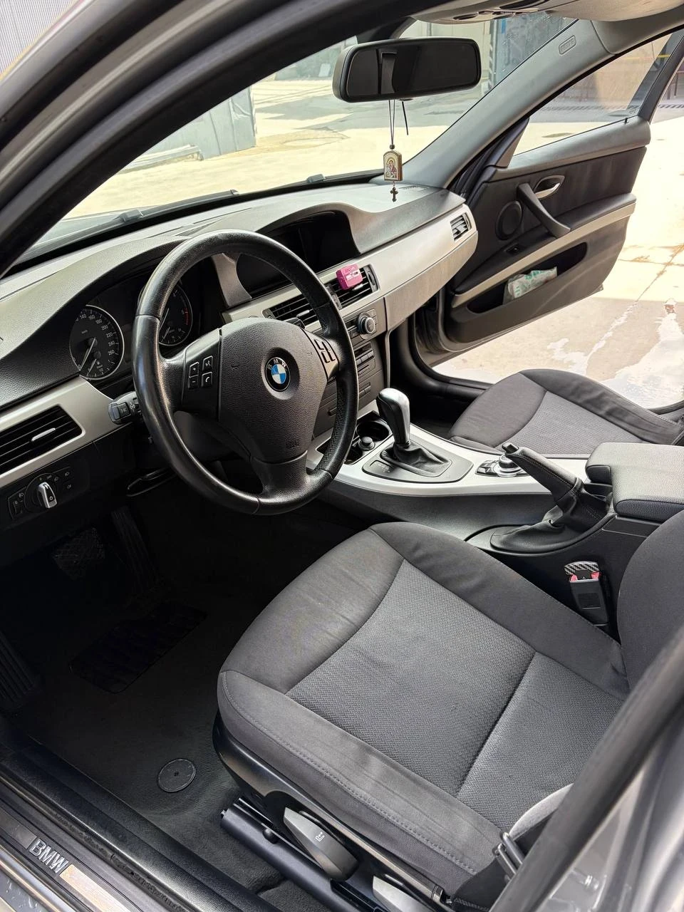 BMW 320, снимка 5 - Автомобили и джипове - 55560056