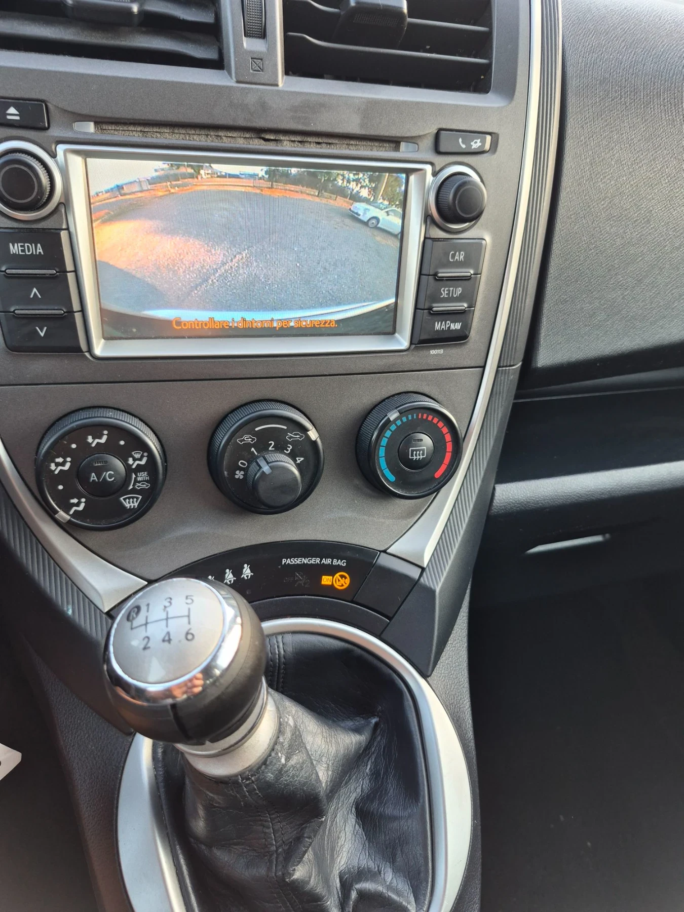 Toyota Verso S 1.4 D4D Evro 5, снимка 14 - Автомобили и джипове - 55892066