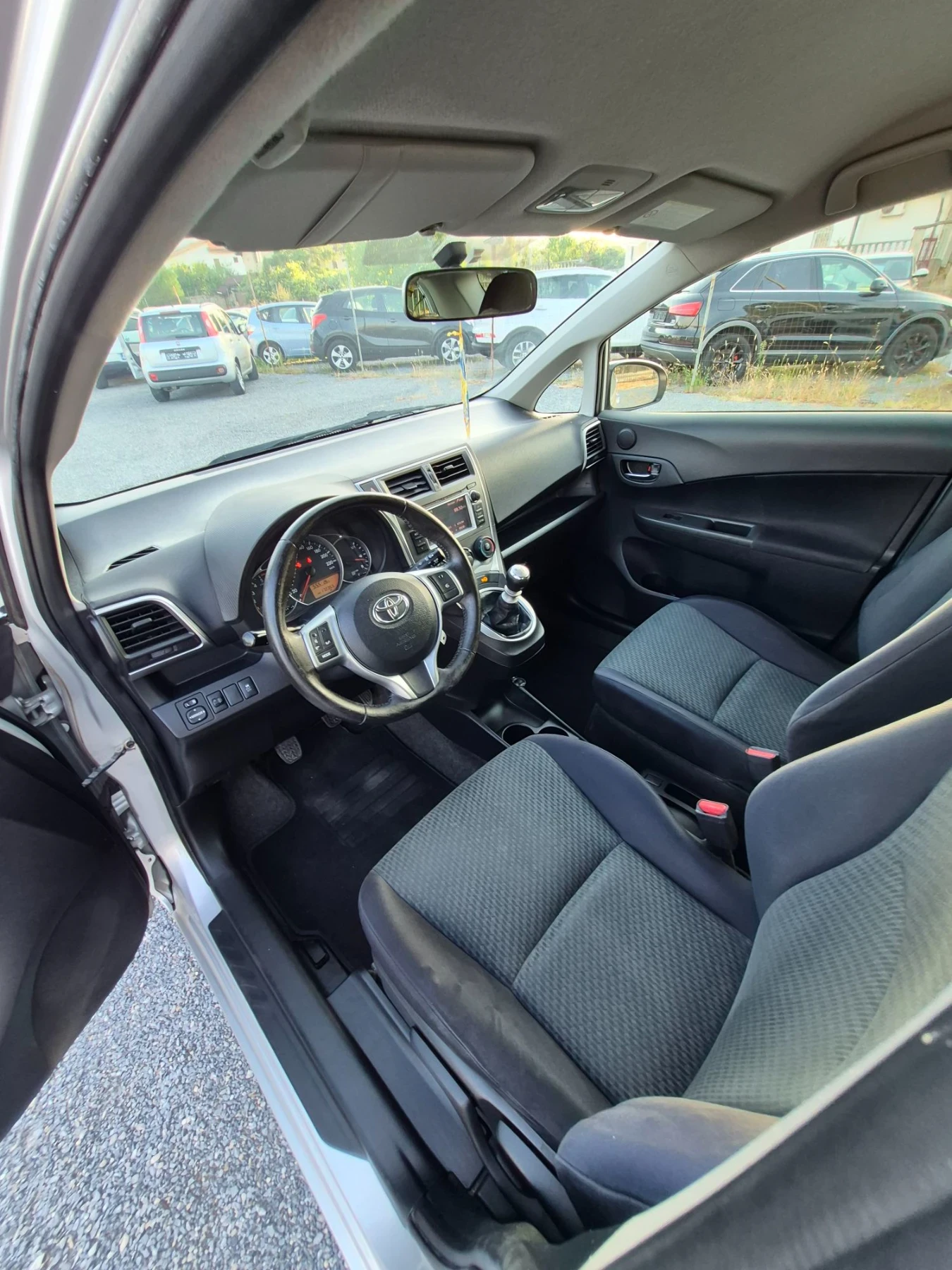 Toyota Verso S 1.4 D4D Evro 5, снимка 8 - Автомобили и джипове - 55892066