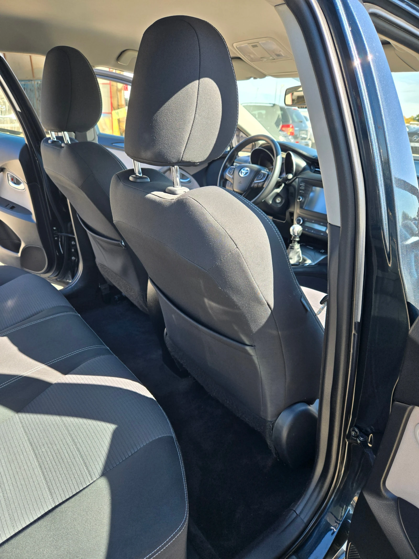 Toyota Avensis | Mobile.bg � ����������� 6