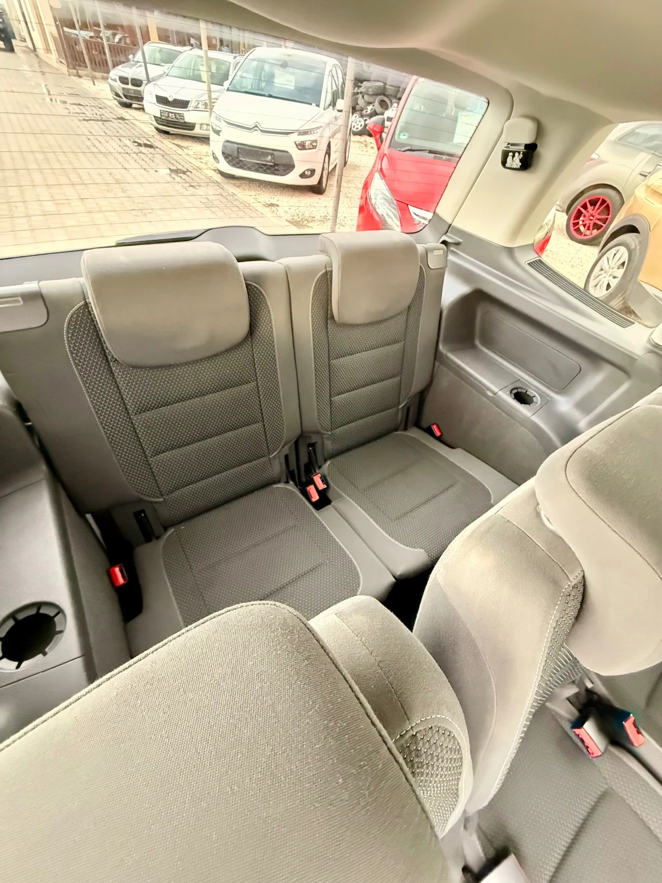 VW Touran 7�����* ���* ������* ������* 2 �����*  | Mobile.bg � ����������� 7
