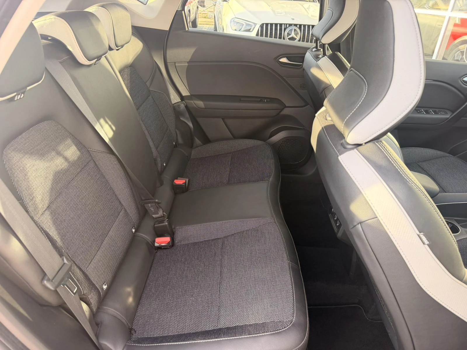 Renault Captur 1.0 TCe / 90 �.�. | Mobile.bg � ����������� 15