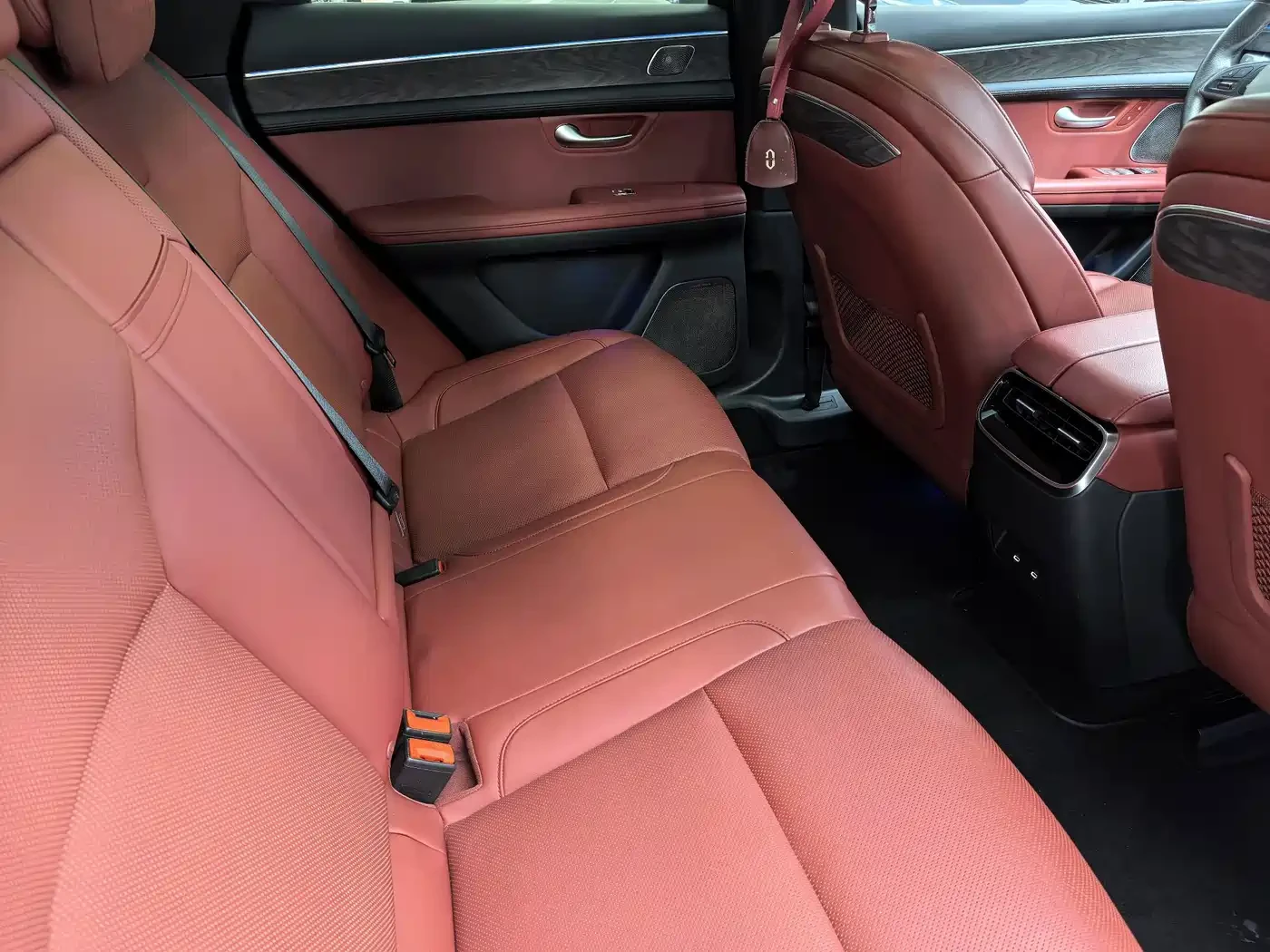 AITO 5 M5* 4X4* PERFORMANCE EDITION* ���������* ������ �� | Mobile.bg � ����������� 10