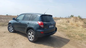 Toyota Rav4 2.2 4x4 keyless, снимка 2