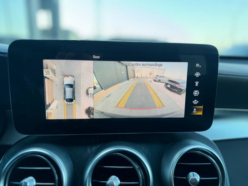 Mercedes-Benz GLC 300 4MATIC AMG plug in hybrid, снимка 17 - Автомобили и джипове - 50797190