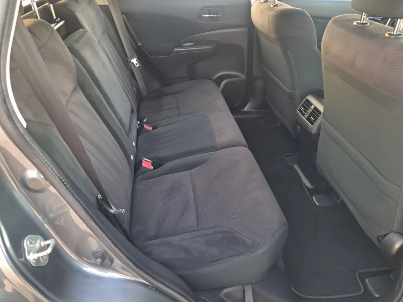 Honda Cr-v 2.2 150к.с 4х4 210000км Навигация От Италия, снимка 8 - Автомобили и джипове - 53168414