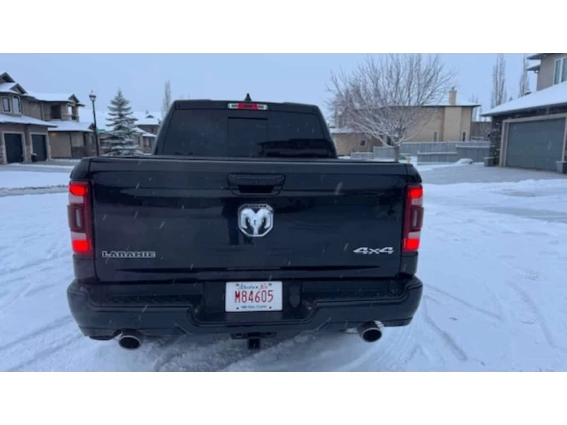 Dodge RAM 1500 * Laramie 4x4 Crew Cab 5'7" Box DIESEL * C, снимка 6 - Автомобили и джипове - 53529161