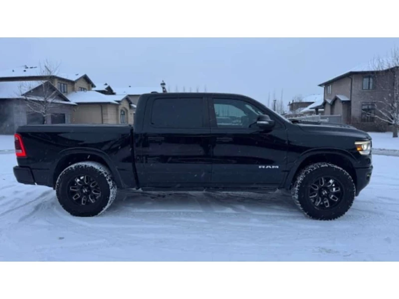 Dodge RAM 1500 * Laramie 4x4 Crew Cab 5'7" Box DIESEL * C, снимка 4 - Автомобили и джипове - 53529161