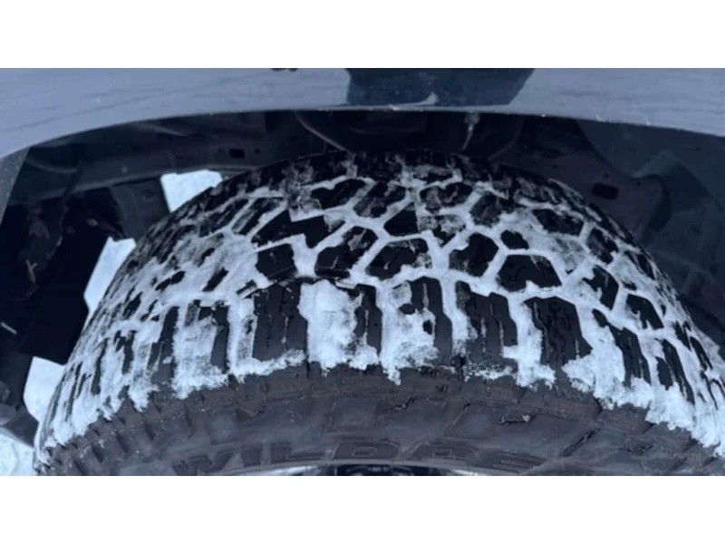 Dodge RAM 1500 * Laramie 4x4 Crew Cab 5'7" Box DIESEL * C, снимка 11 - Автомобили и джипове - 53529161