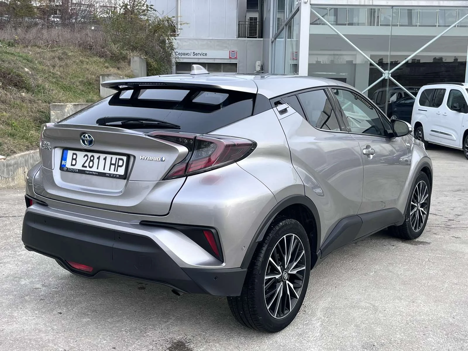 Toyota C-HR Classy 1.8 Hybrid - изображение 3