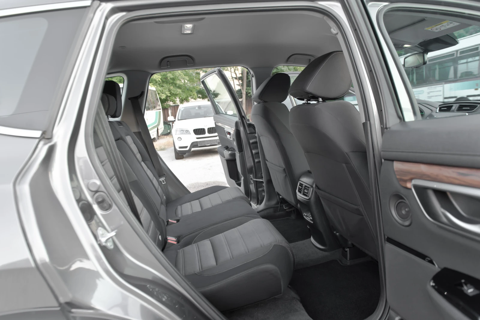 Honda Cr-v 2.0 i-MMD Hybrid - SPORT LINE  - изображение 10