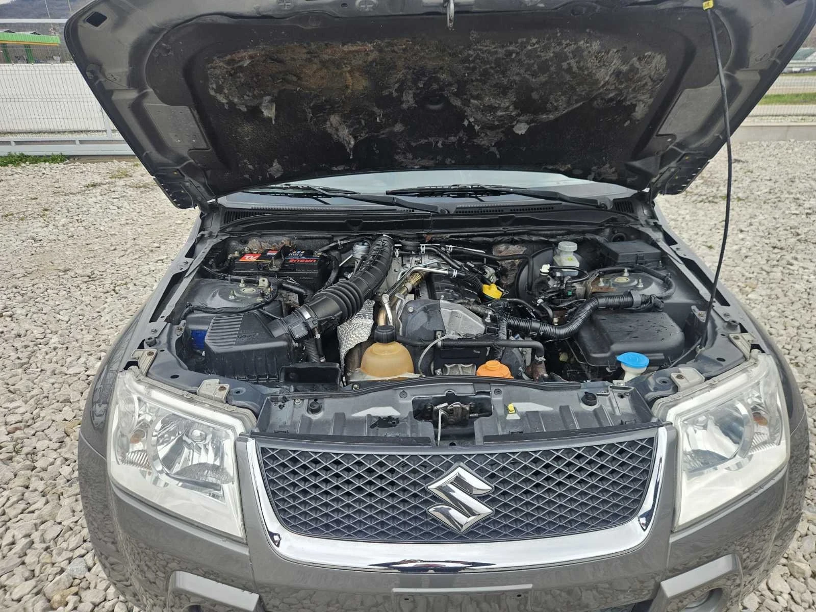 Suzuki Grand vitara 1.9 DDIS TOP!!! ITALY, снимка 13 - Автомобили и джипове - 54032455