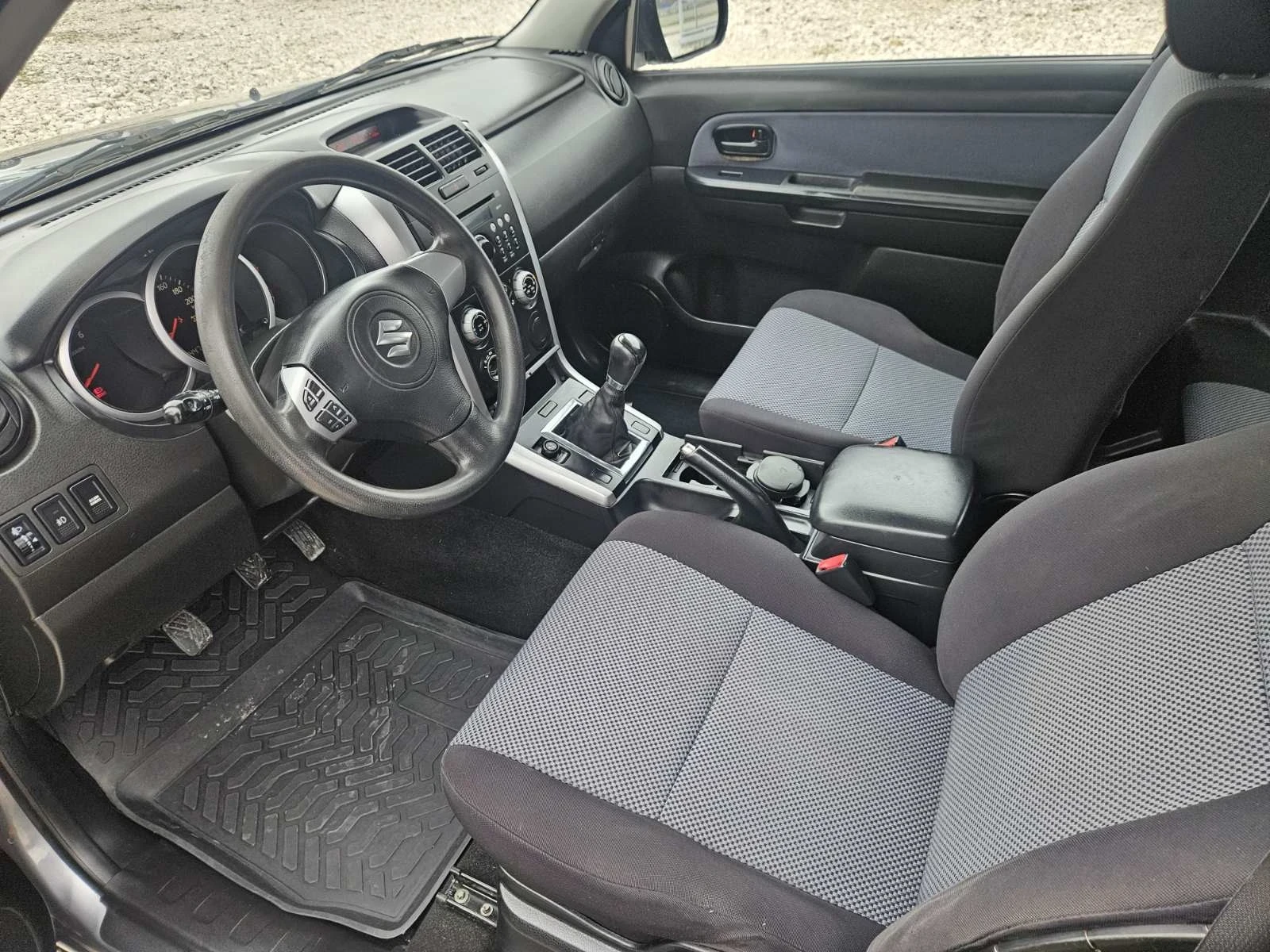 Suzuki Grand vitara 1.9 DDIS TOP!!! ITALY, снимка 10 - Автомобили и джипове - 54032455