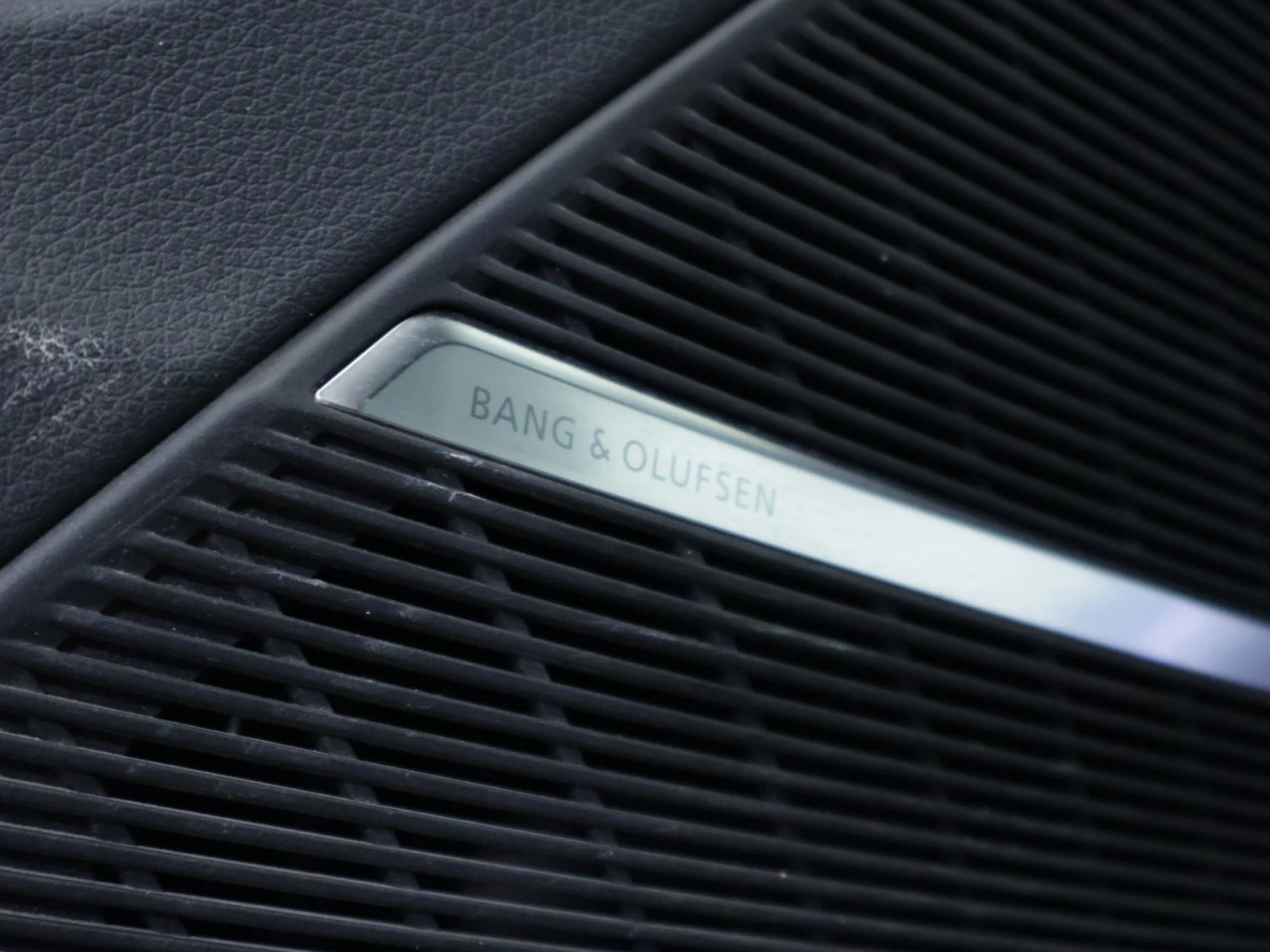 Audi Q8 55 TFSIe Pro Line S, снимка 14 - Автомобили и джипове - 54148253