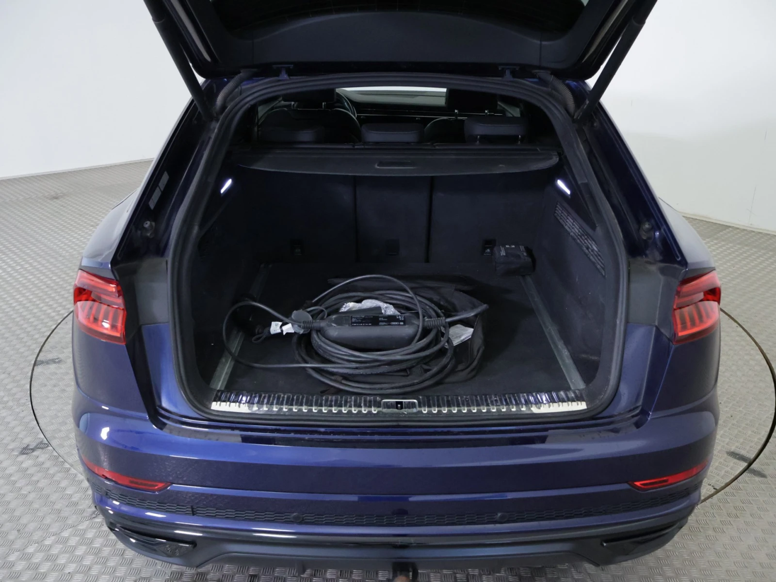 Audi Q8 55 TFSIe Pro Line S, снимка 16 - Автомобили и джипове - 54148253