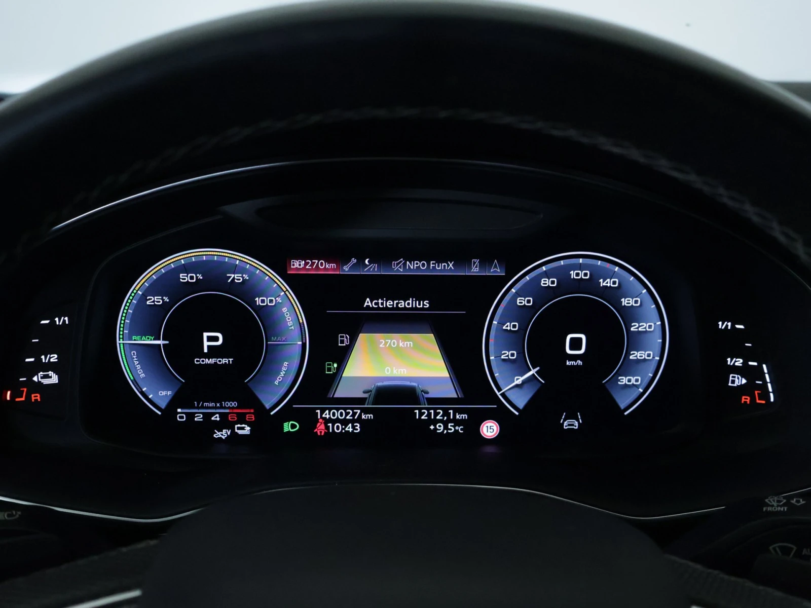 Audi Q8 55 TFSIe Pro Line S, снимка 12 - Автомобили и джипове - 54148253