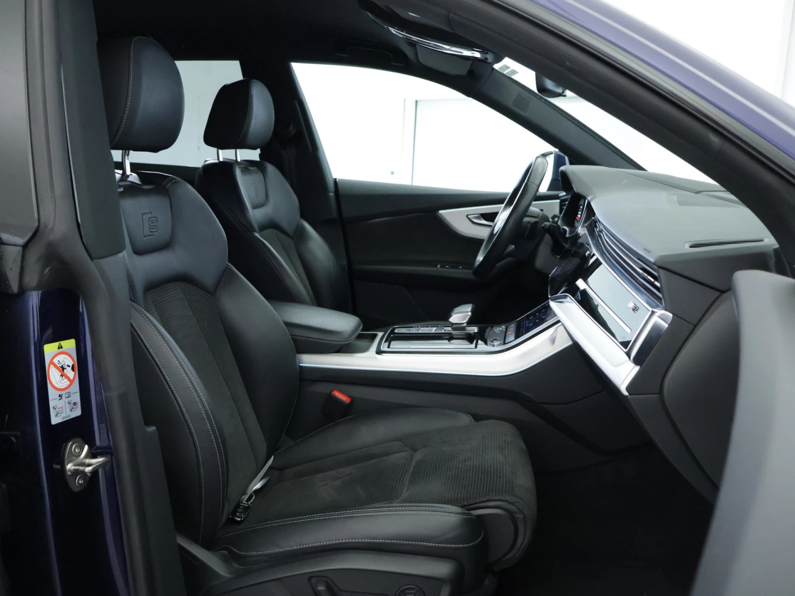 Audi Q8 55 TFSIe Pro Line S, снимка 8 - Автомобили и джипове - 54148253