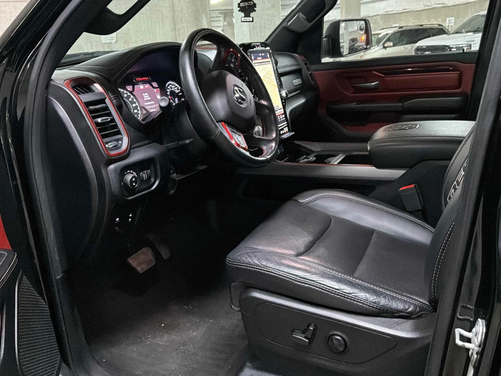 Dodge RAM 1500 Rebel, снимка 12 - Автомобили и джипове - 54271025