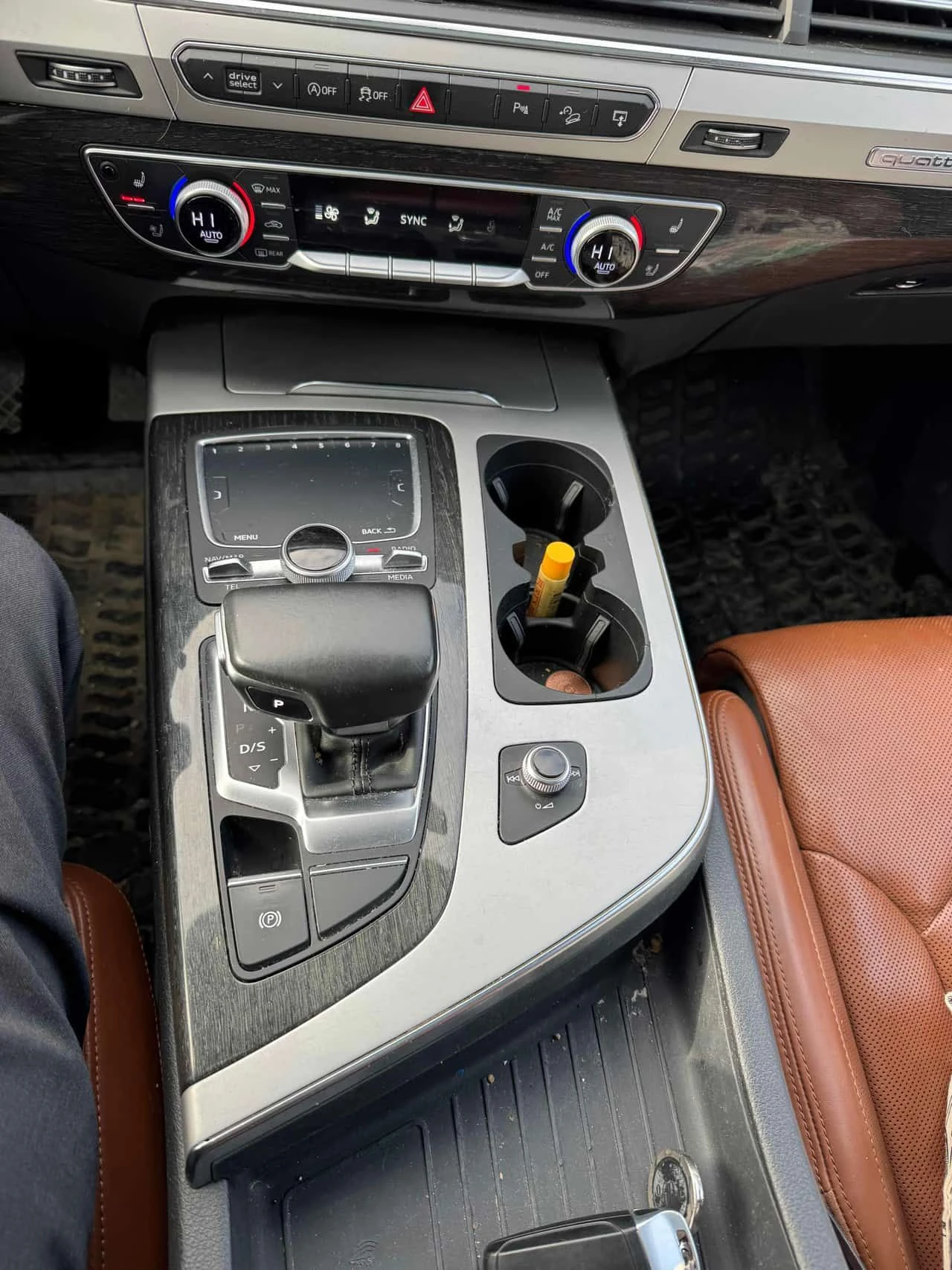 Audi Q7 3.0T Technik /LED/360/DIS/BOSE/AMBIENT/ОБДУХВАНЕ, снимка 9 - Автомобили и джипове - 54283699