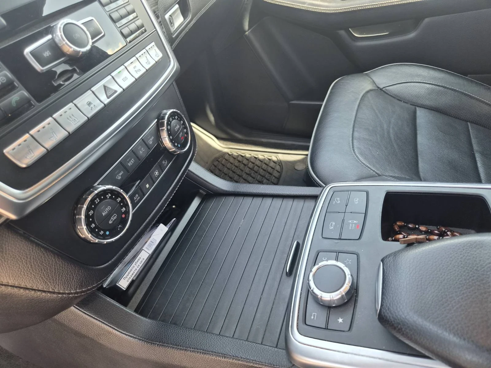 Mercedes-Benz ML 350 Мерцедес ML350, 143000км, ТОП, снимка 11 - Автомобили и джипове - 55466626