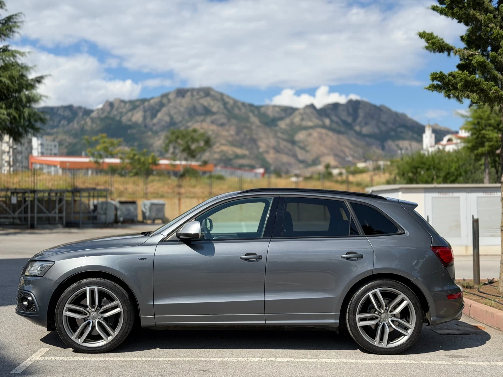 Audi Q5  SQ5 3.0BITDI/B&O/Дистроник/Carbon/Keyless, снимка 2 - Автомобили и джипове - 55504867