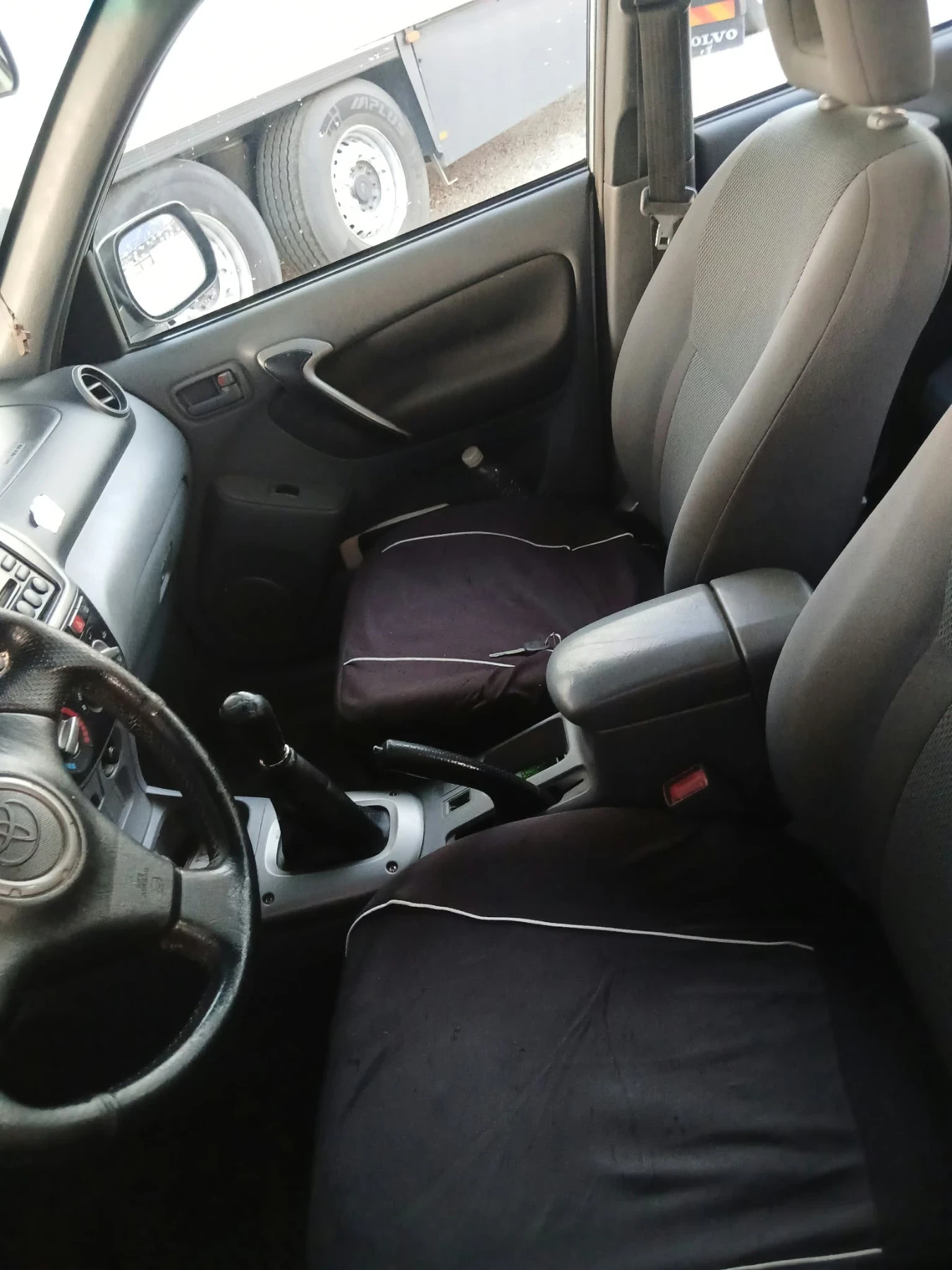 Toyota Rav4 2.0D 4x4, снимка 4 - Автомобили и джипове - 56269338