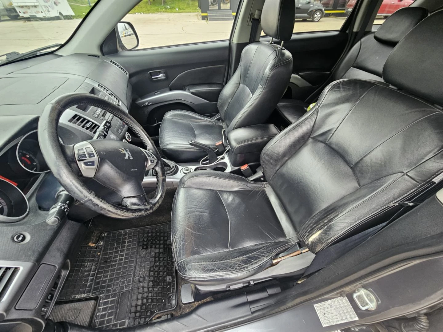 Peugeot 4007, снимка 2 - Автомобили и джипове - 56374738