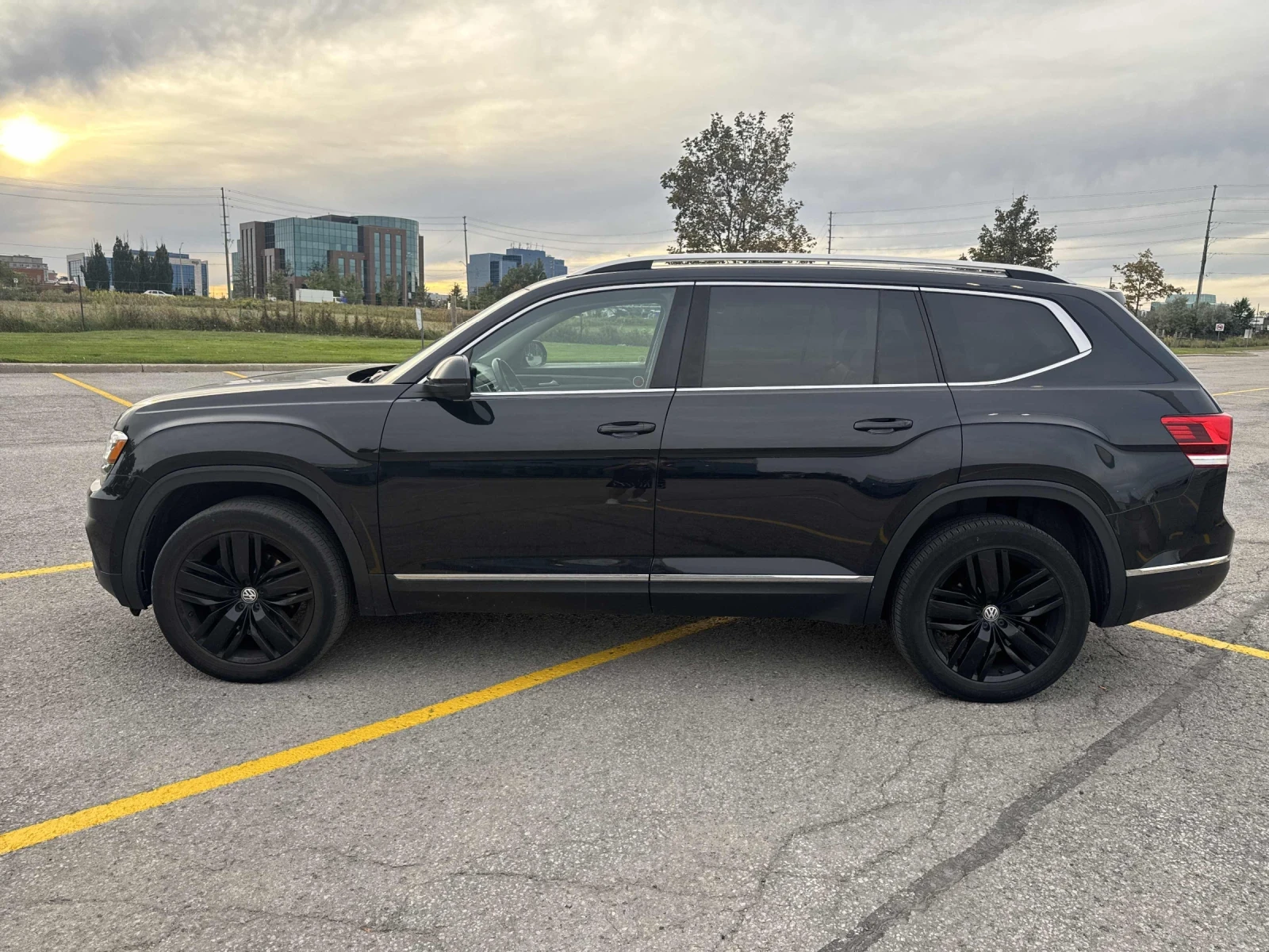 VW Atlas Execline* Pano* Fender* 360* Dist* 4x4* �������* 2 | Mobile.bg � ����������� 4
