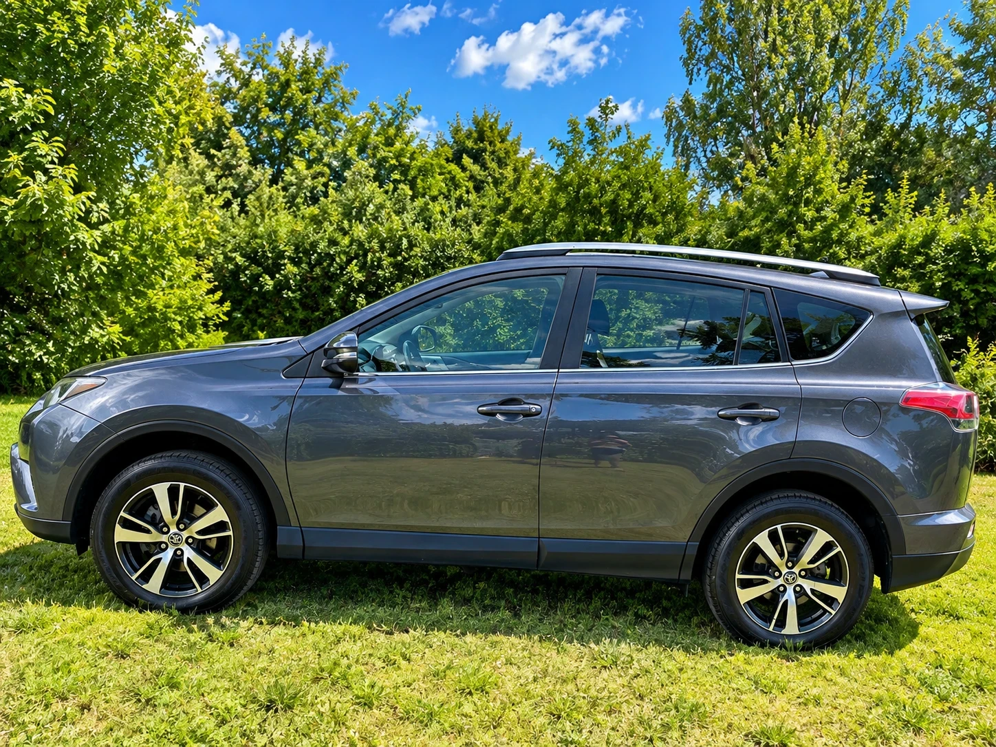 Toyota Rav4 SUV, снимка 4 - Автомобили и джипове - 56648065