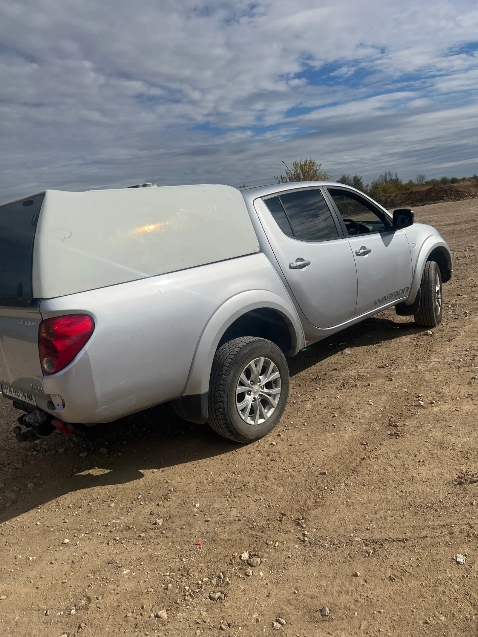 Mitsubishi L200 Пикап, снимка 3 - Автомобили и джипове - 56722209