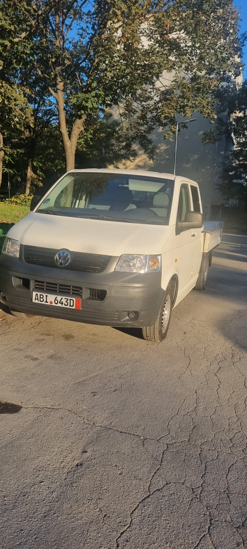 VW T5 1.9 TDI DOCA, снимка 1 - Бусове и автобуси - 47719576