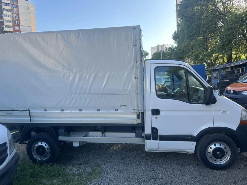 Renault Master 2.5dci, снимка 6 - Бусове и автобуси - 50100369
