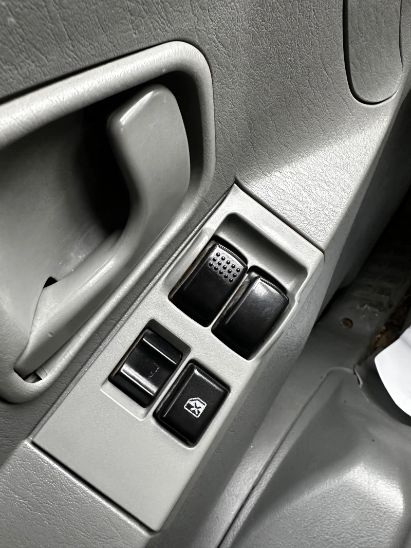 Mitsubishi Canter 3.0TDI 125к.с , снимка 17 - Бусове и автобуси - 53367364