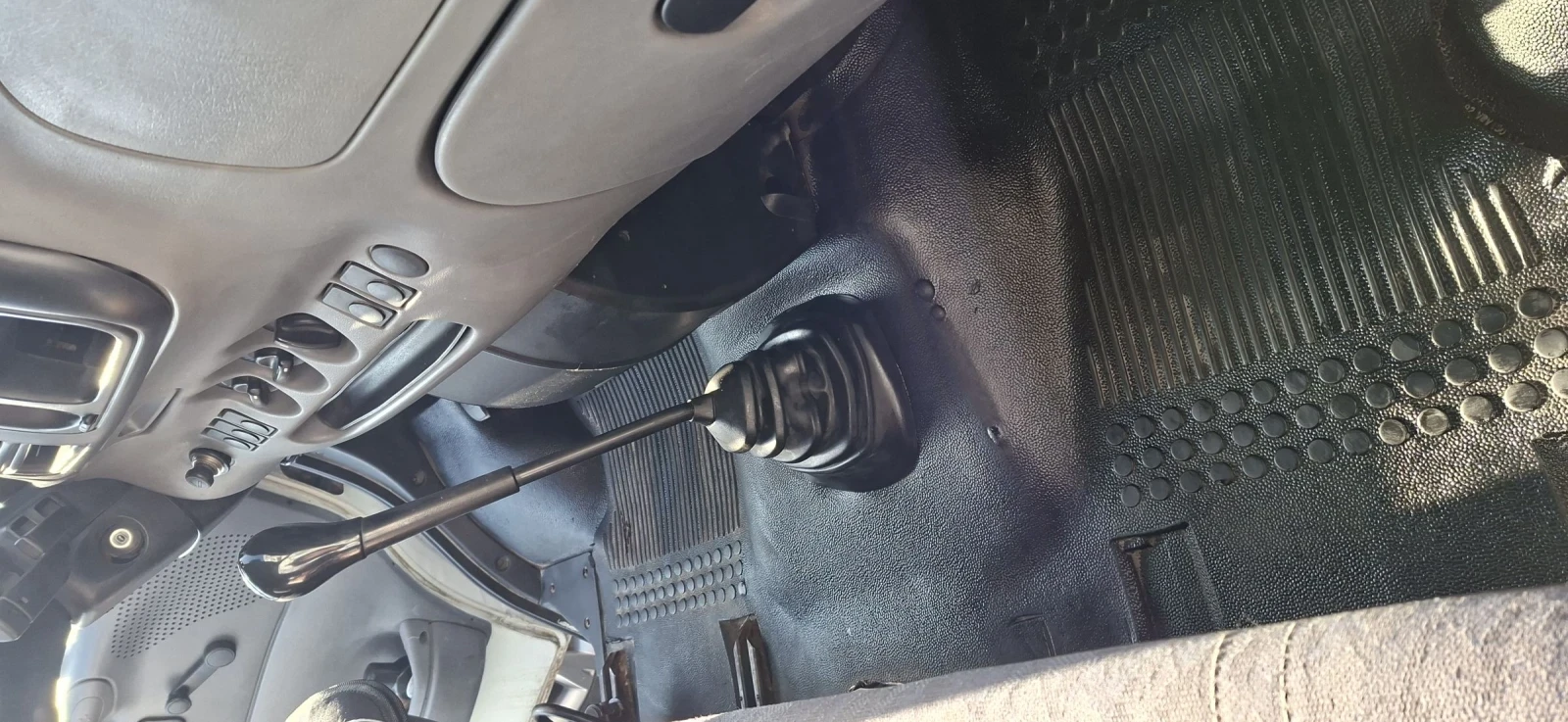 Ford Transit 2.5 TDI - изображение 10