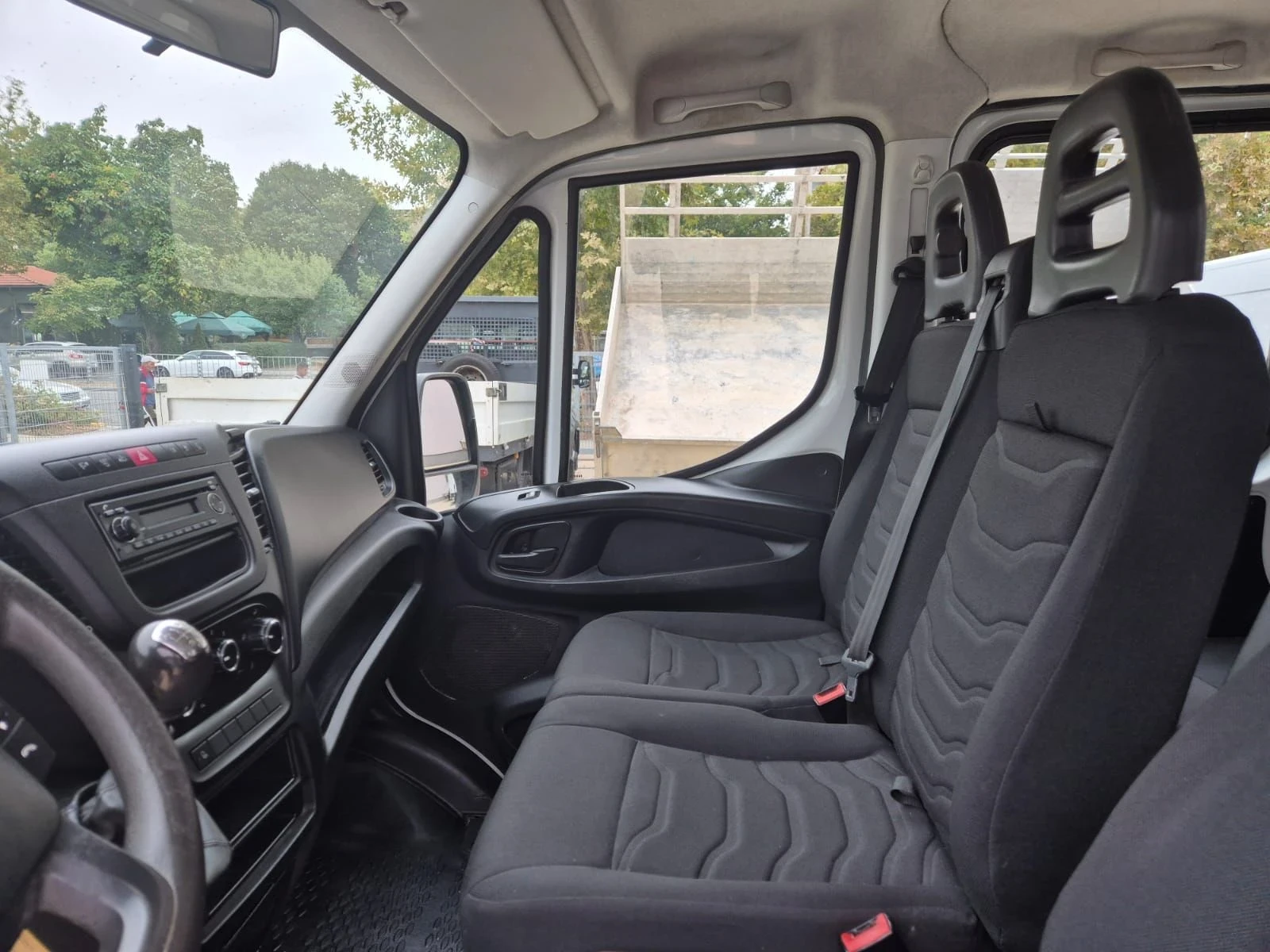 Iveco 35c15 7 места швейцарски, снимка 10 - Бусове и автобуси - 56271166