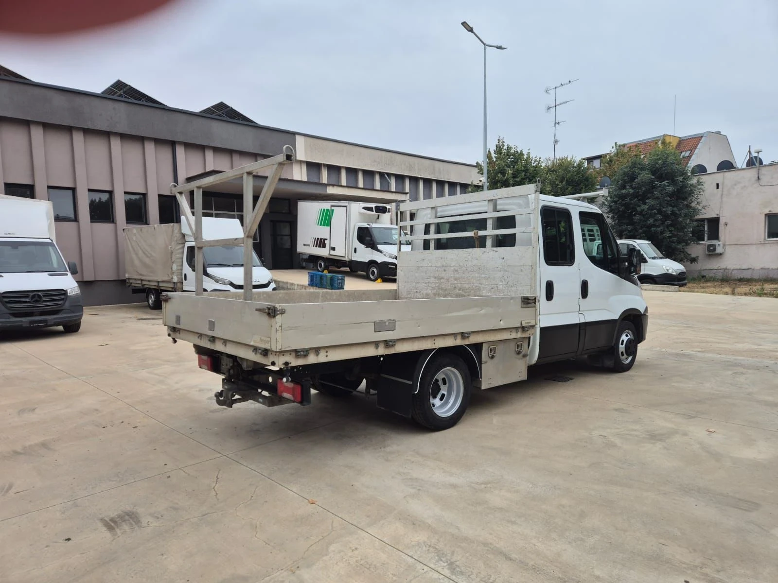 Iveco 35c15 7 места швейцарски, снимка 5 - Бусове и автобуси - 56271166