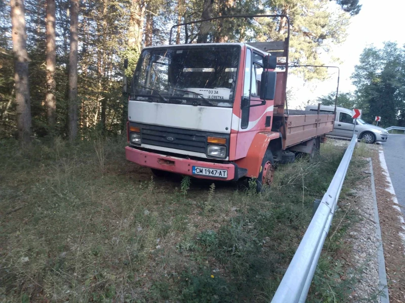 Ford Cargo, снимка 3 - Камиони - 47386456